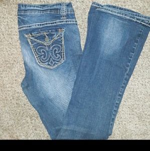 Soundgirl Jean's Size Jr 11, Medium Blue. Flap Button Pocket Design. NWOT.